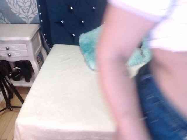 sofiacowperx webcam