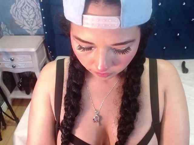 sofiacowperx