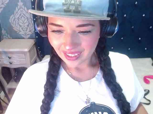 sofiacowperx webcam