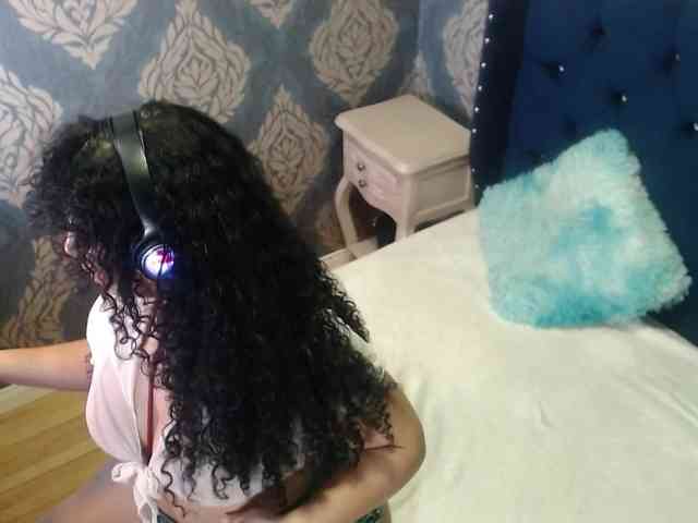 sofiacowperx webcam