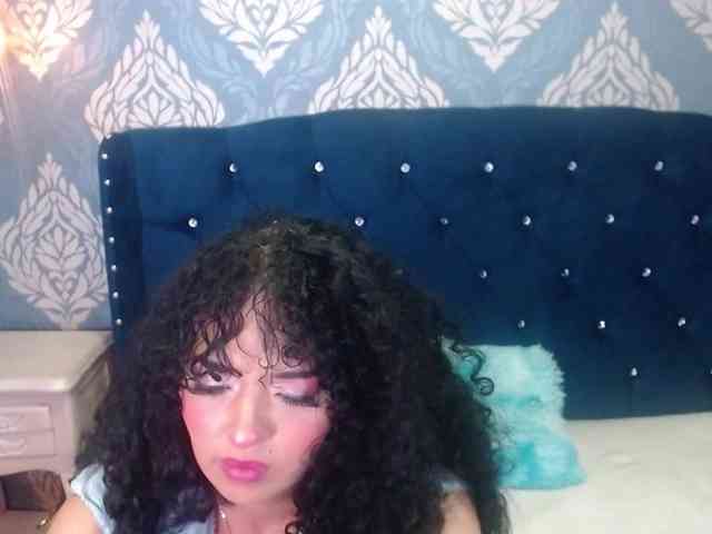 sofiaCowperx webcam