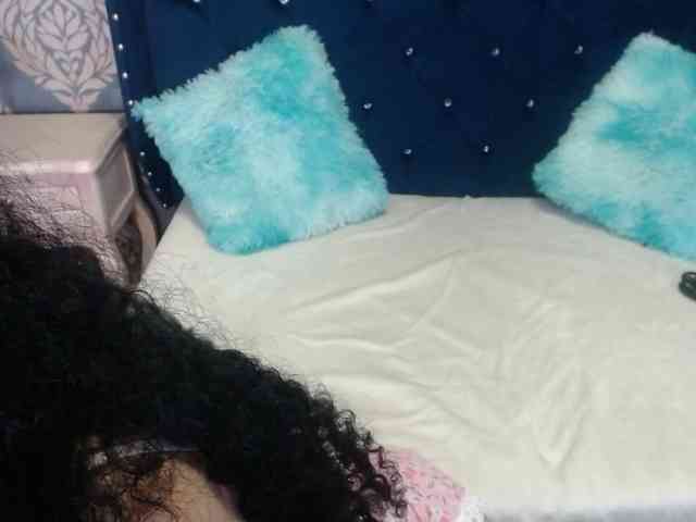 sofiacowperx webcam