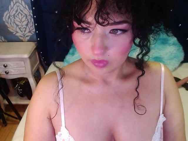 sofiacowperx webcam