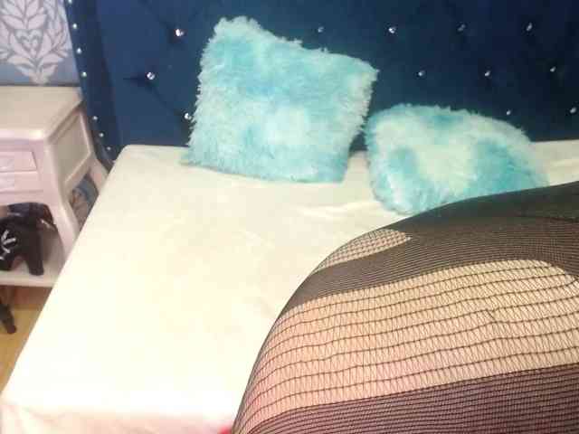 sofiacowperx webcam