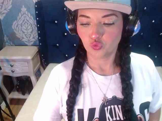 sofiacowperx