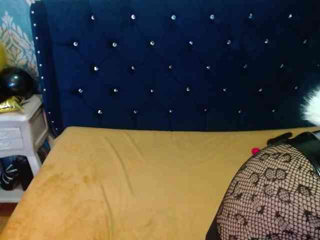 sofiacowperx webcam