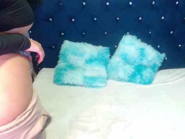 sofiacowperx webcam