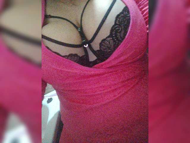 sexykucka live cam on BongaCams