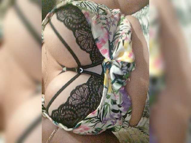 sexykucka live cam on BongaCams