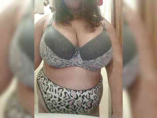 Xo4y-SeX-TpaX webcam