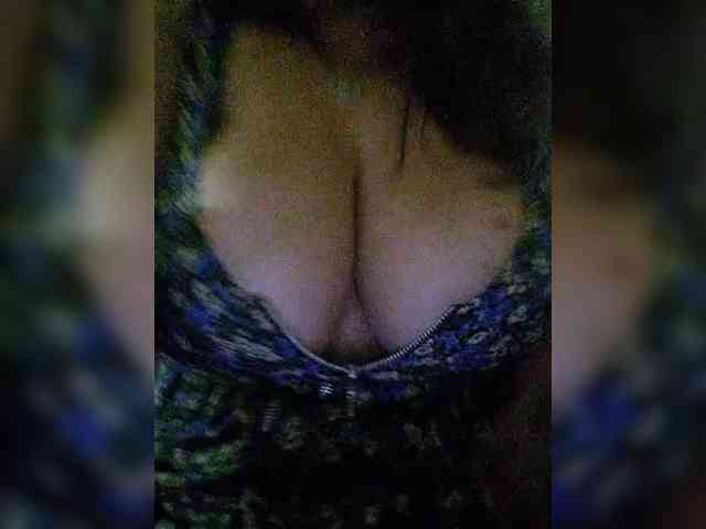 Xo4y-SeX-TpaX webcam