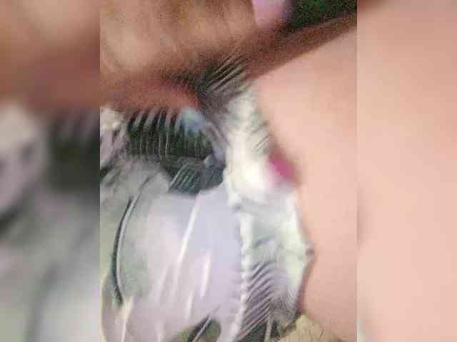 Xo4y-SeX-TpaX webcam