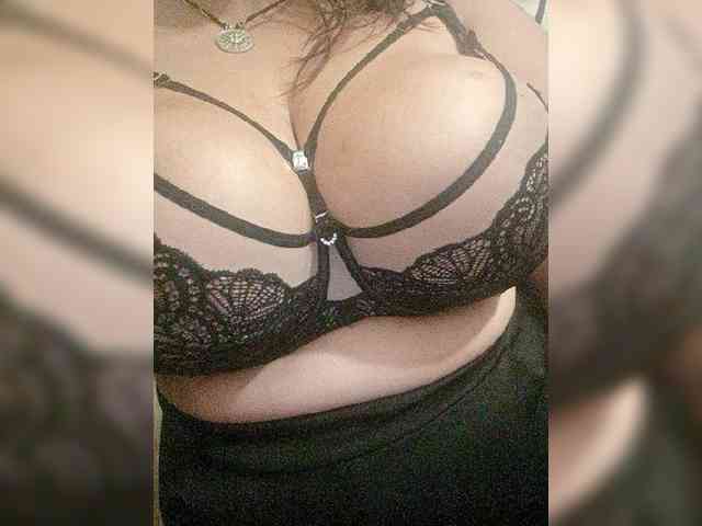 Xo4y-SeX-TpaX webcam