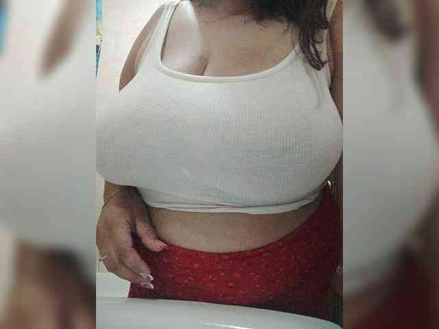 Xo4y-SeX-TpaX webcam