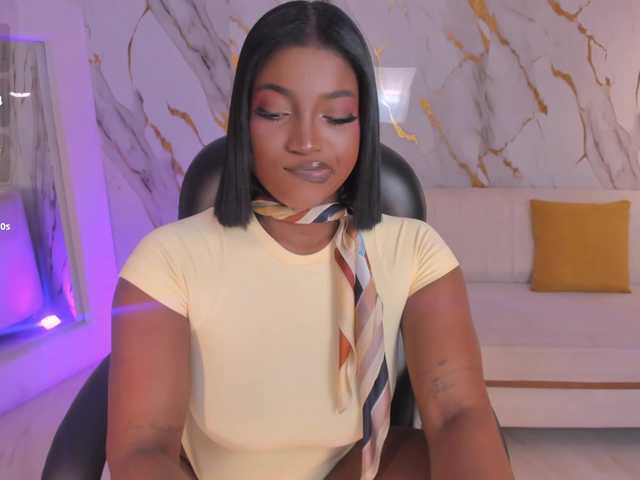 SavannahStorm live cam on BongaCams