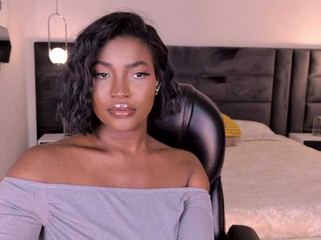 SavannahStorm live webcam show