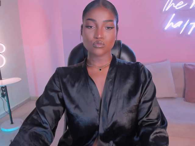 SavannahStorm's BongaCams show and profile