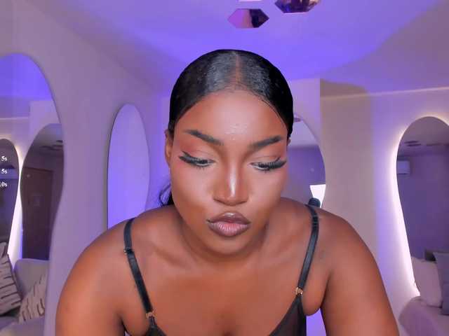 SavannahStorm live cam on BongaCams