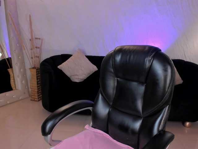 SavannahStorm live cam on BongaCams