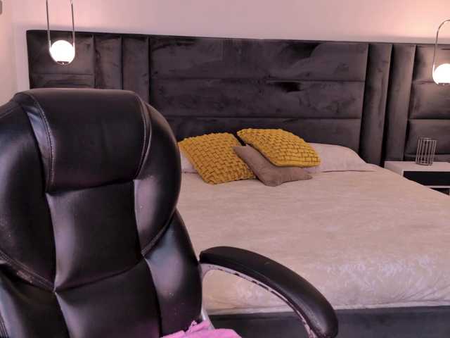 SavannahStorm live webcam show