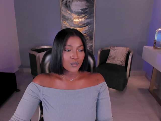 SavannahStorm live cam on BongaCams