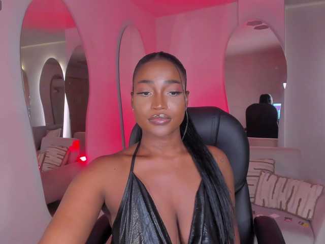 SavannahStorm live cam on BongaCams