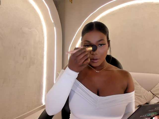 SavannahStorm live webcam show