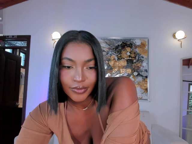 SavannahStorm live cam on BongaCams