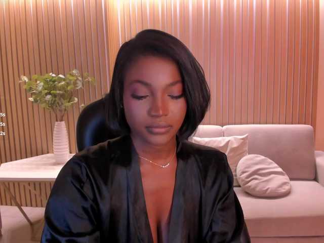 SavannahStorm live cam on BongaCams