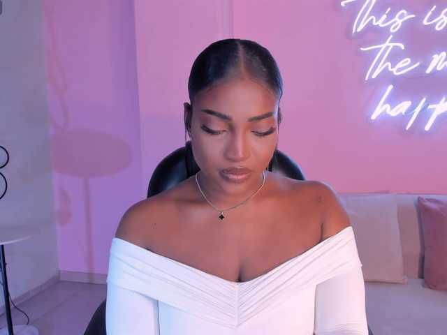 SavannahStorm's BongaCams show and profile