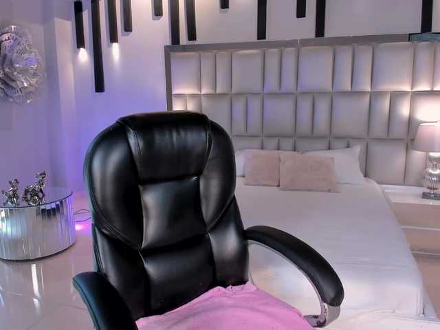 SavannahStorm live cam on BongaCams