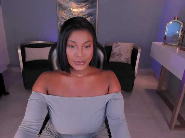 SavannahStorm live cam on BongaCams