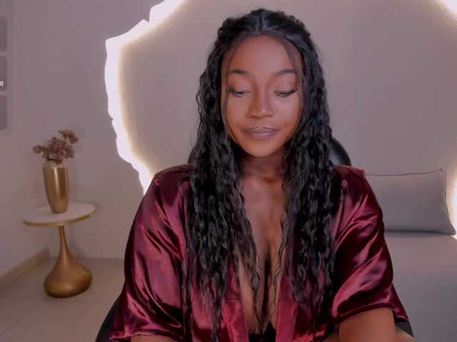SavannahStorm live cam on BongaCams