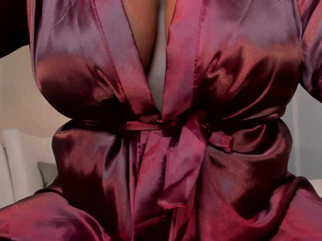 SavannahStorm live cam on BongaCams