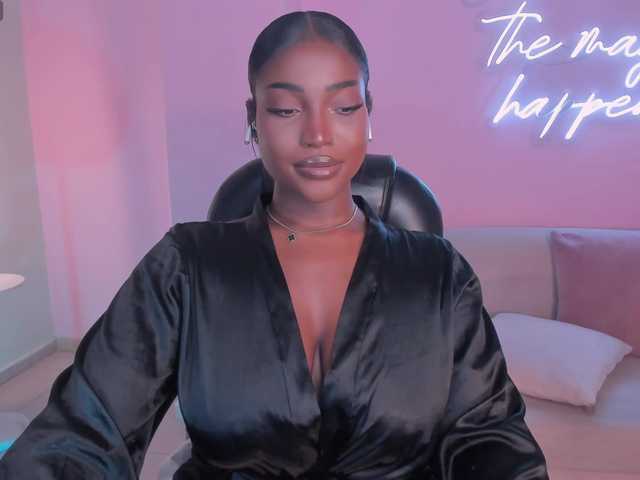 SavannahStorm's BongaCams show and profile