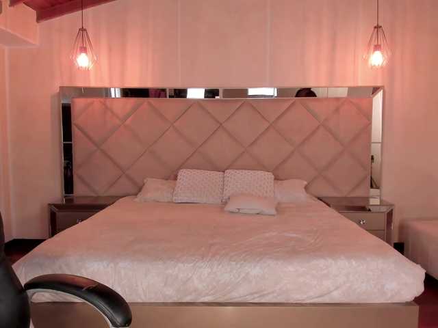 SavannahStorm live cam on BongaCams