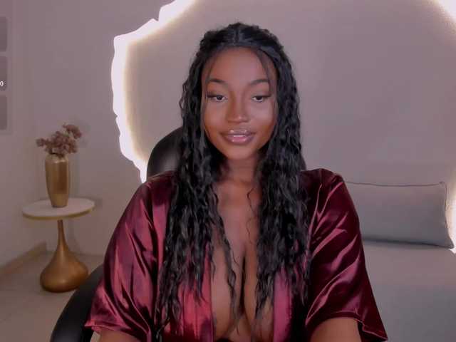 SavannahStorm live cam on BongaCams