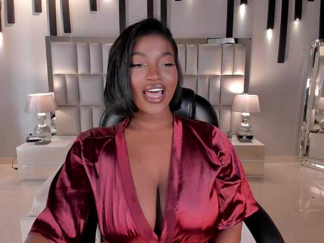 SavannahStorm live webcam show