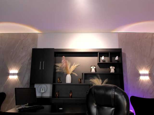 SavannahStorm live cam on BongaCams