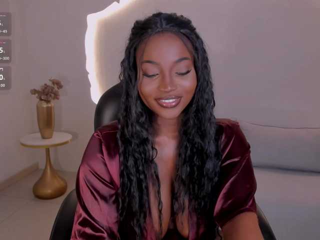 SavannahStorm live cam on BongaCams