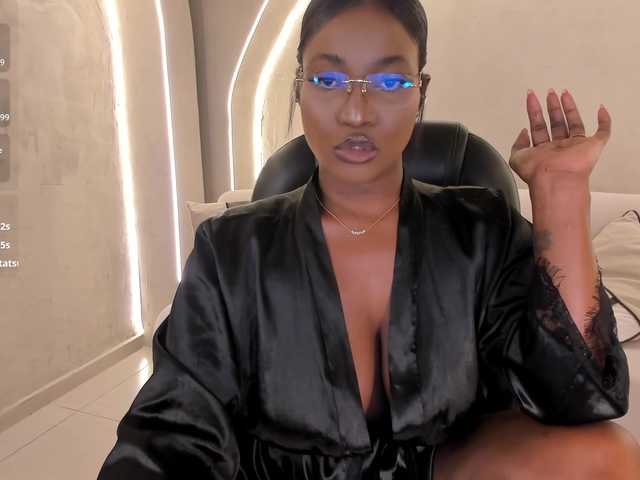 SavannahStorm live webcam show
