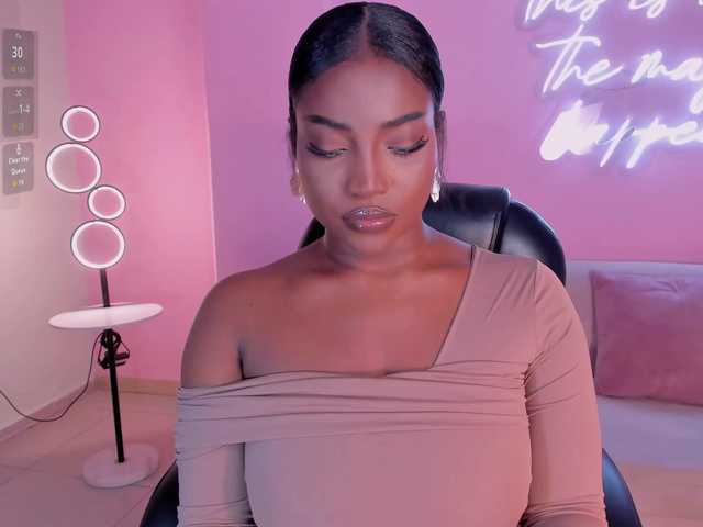 SavannahStorm's BongaCams show and profile