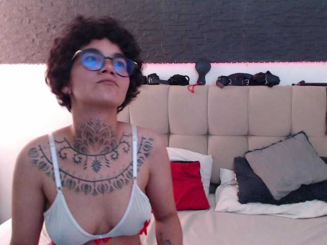selene-ana live webcam show