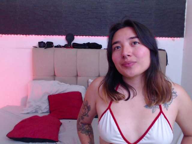 selene-ana live cam on BongaCams