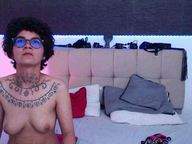selene-ana live cam on BongaCams