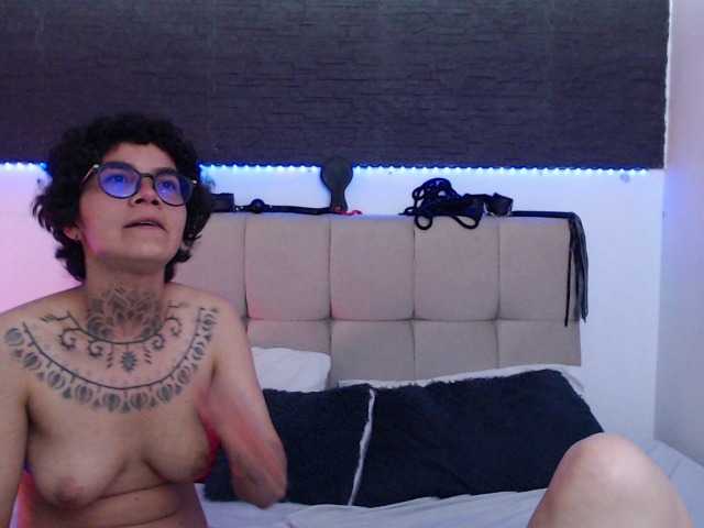 selene-ana live cam on BongaCams