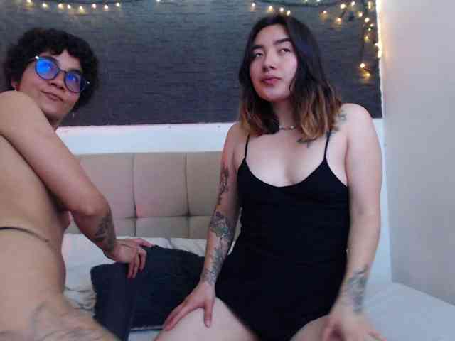 このモデルは現在ライブ中です。 selene-ana