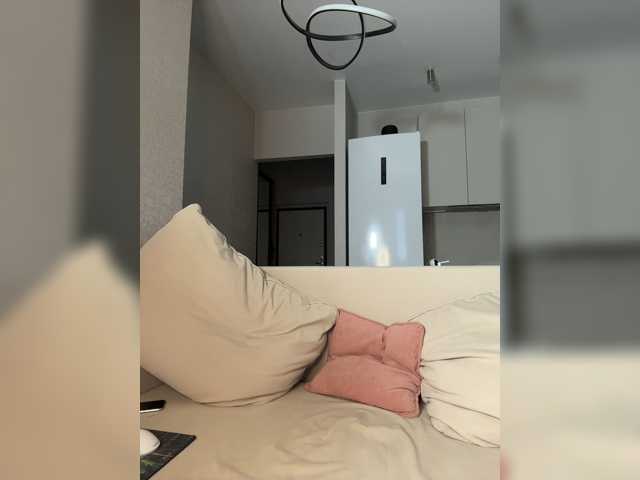 -Molly-, live now on BongaCams