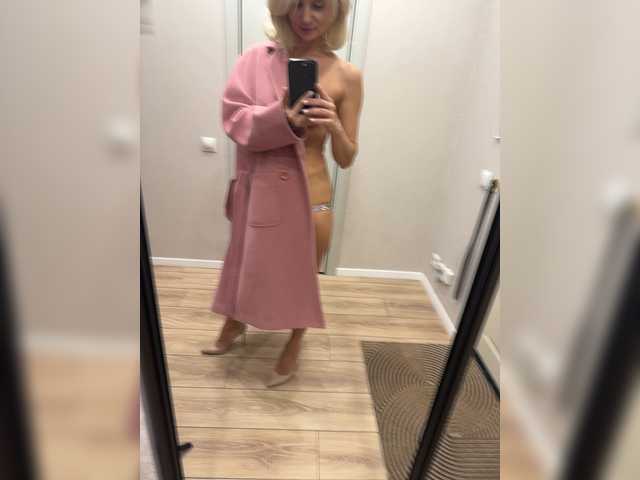 -Molly- live cam on BongaCams