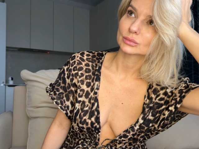 -Molly-